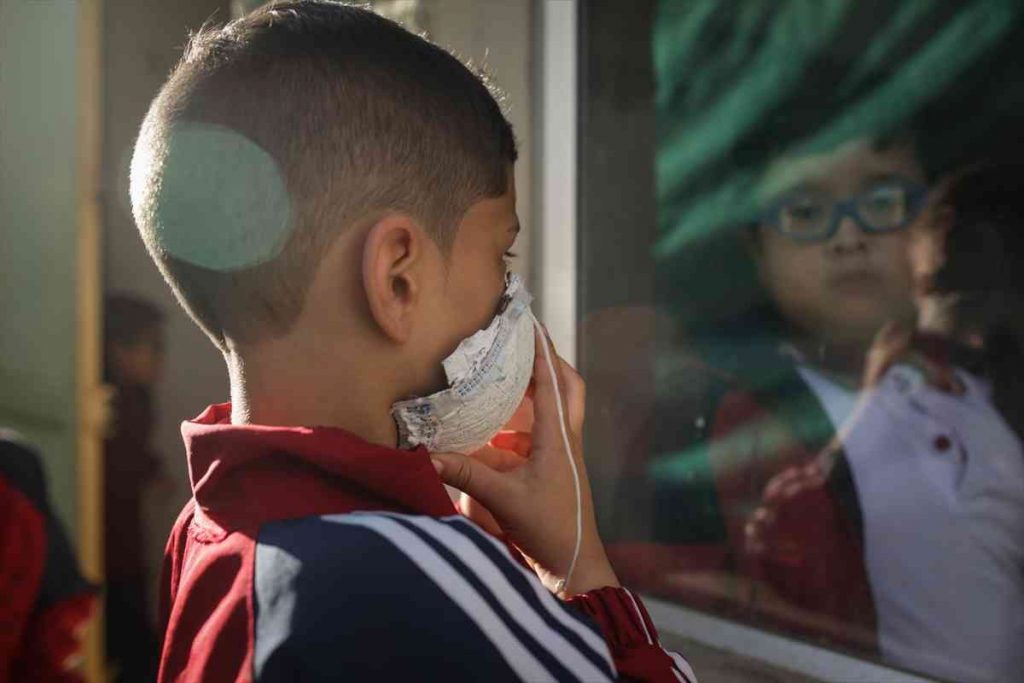 No es común, pero los niños se contagian y mueren de Covid. http://44.213.112.5