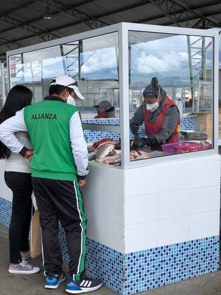 Abren la sección mariscos. http://44.213.112.5