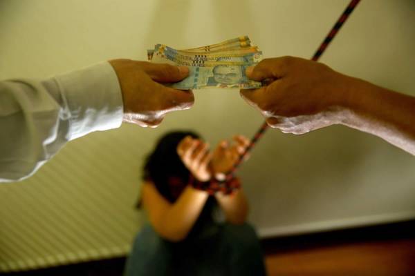 Continúa la lucha en contra de la explotación de mujeres y de niños. http://44.213.112.5