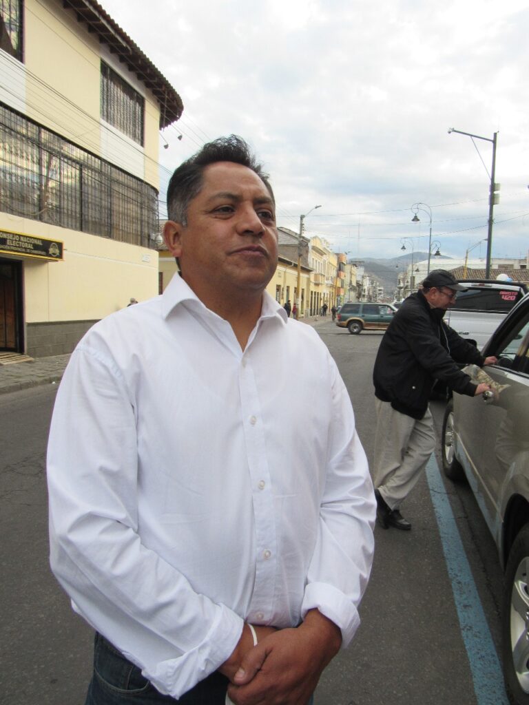 Personas Sentenciadas: Sancionar al que roba al pueblo, comenta Pedro Dávila. http://44.213.112.5