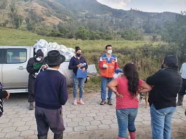 Caída de ceniza Chunchi: Bombas para la limpieza de ceniza. http://44.213.112.5