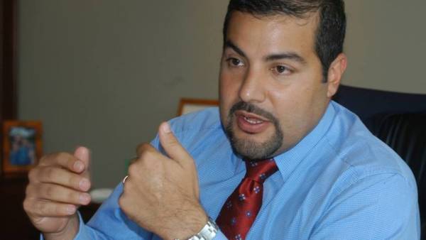 Carlos Manzur renunció a la Comisión de Arbitraje de la FEF