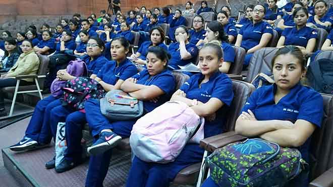 Médicos graduados Chimborazo: Para mejorar hay que evaluar al docente