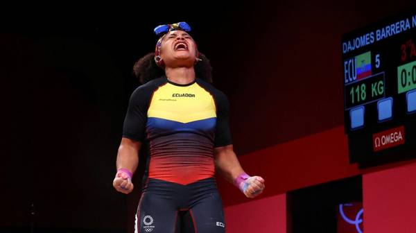 mujer maravilla ecuatoriana
