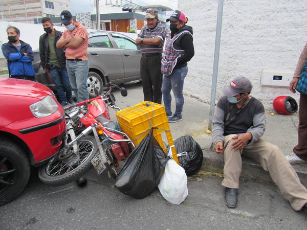 Perdió todos sus productos en accidente.