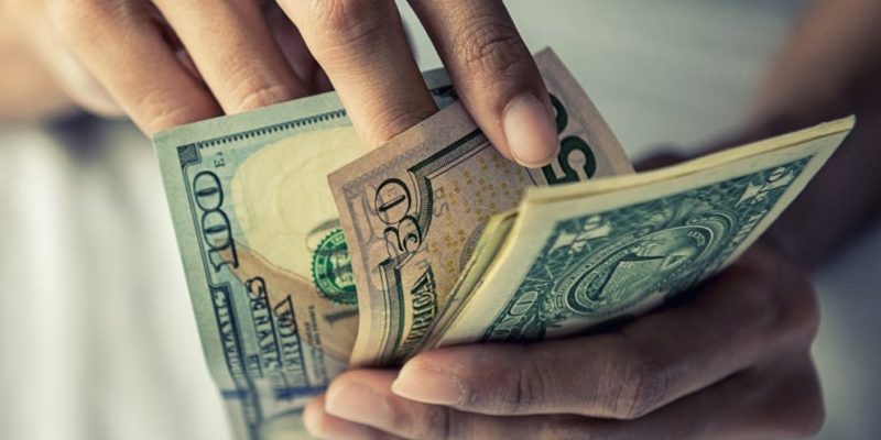 Aumento en pensiones y matrículas