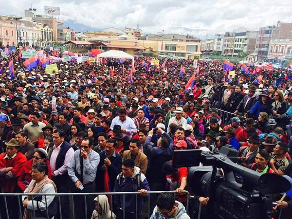 Conflicto por decreto de territorios.