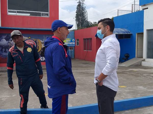 Directiva del Olmedo recorre el complejo