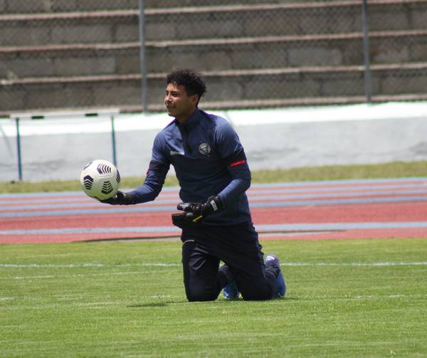 Cevallos integra nómina de Ecuador