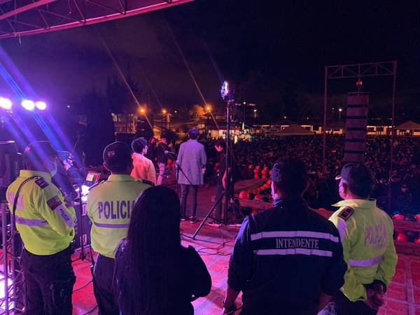 Policía clausuró evento público