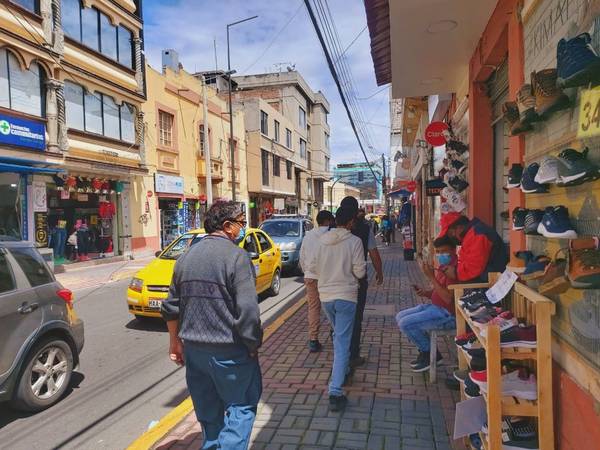 Robos a locales comerciales Riobamba