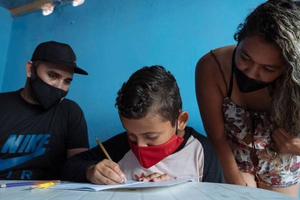 Continuar clases presenciales en Ecuador