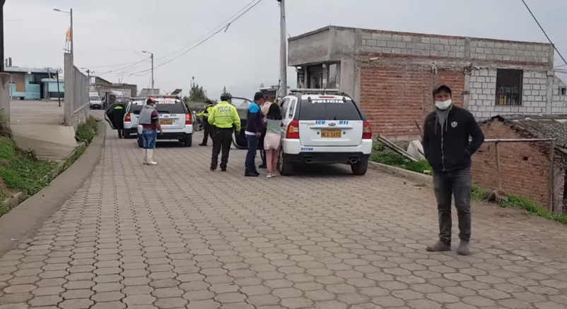 Mujer apuñalada en Riobamba.