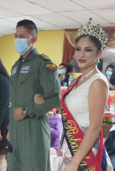 Agasajo navideño Reina de Riobamba