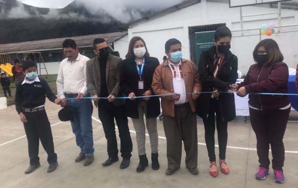 Escuela reabierta luego de 10 años