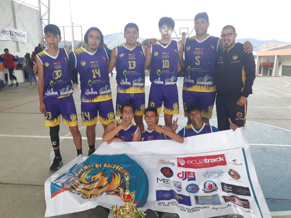 Fénix campeón de baloncesto en Colombia