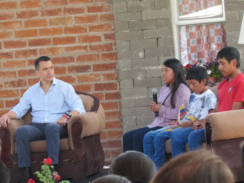 Presidnete Noboa en Penipe, Chimborazo