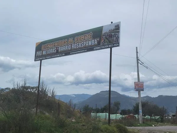 Falta de alcantarillado en Rosaspamba