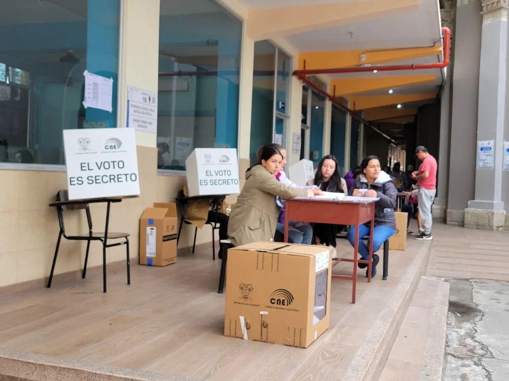 La consulta popular dejó una serie de detenidos por varias causas