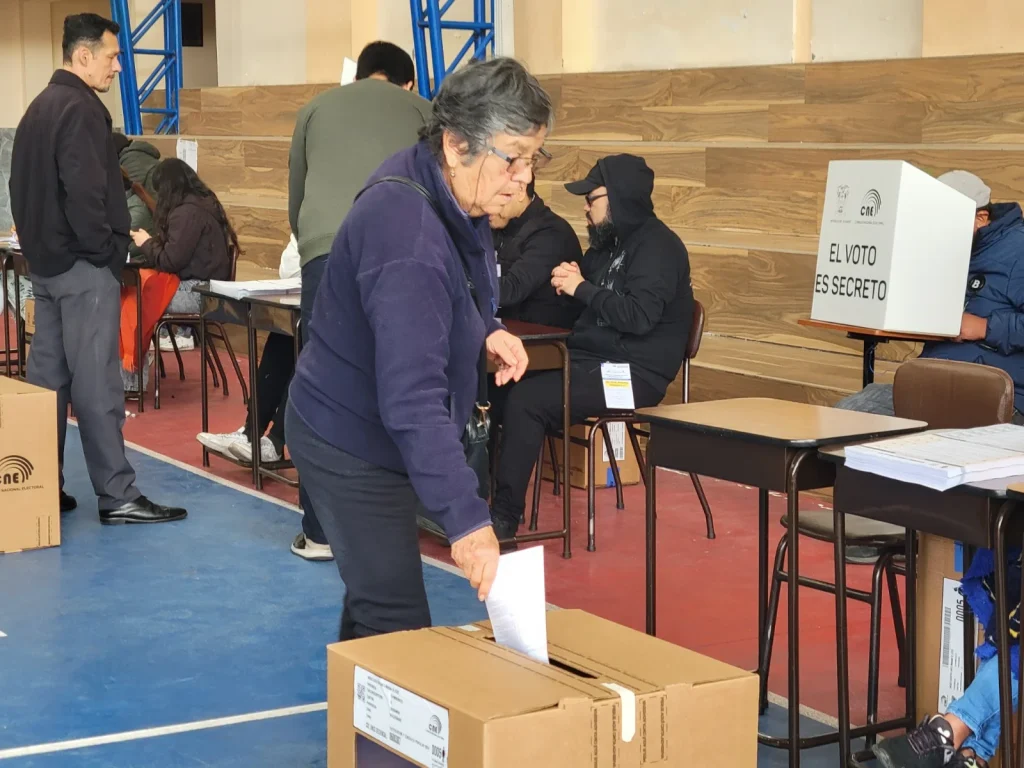 Consulta Popular se desarrolló con normalidad