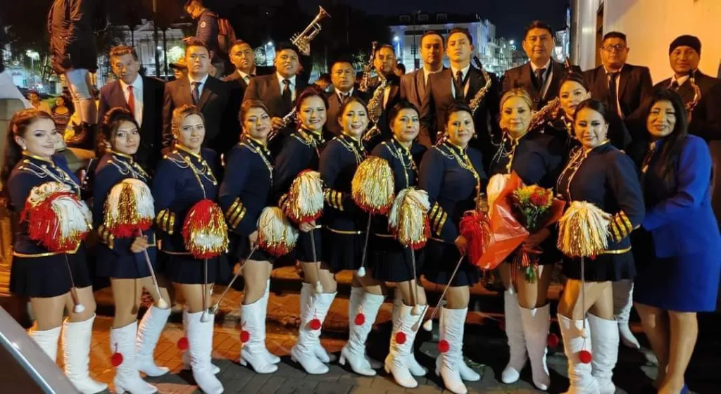 Fiestas de Riobamba 2024: la Riobambeñidad con bastoneras