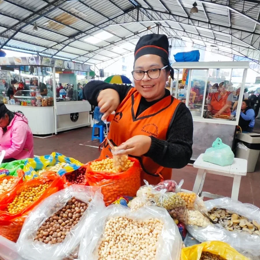 mercados de Riobamba deberán firmar nuevos contrato