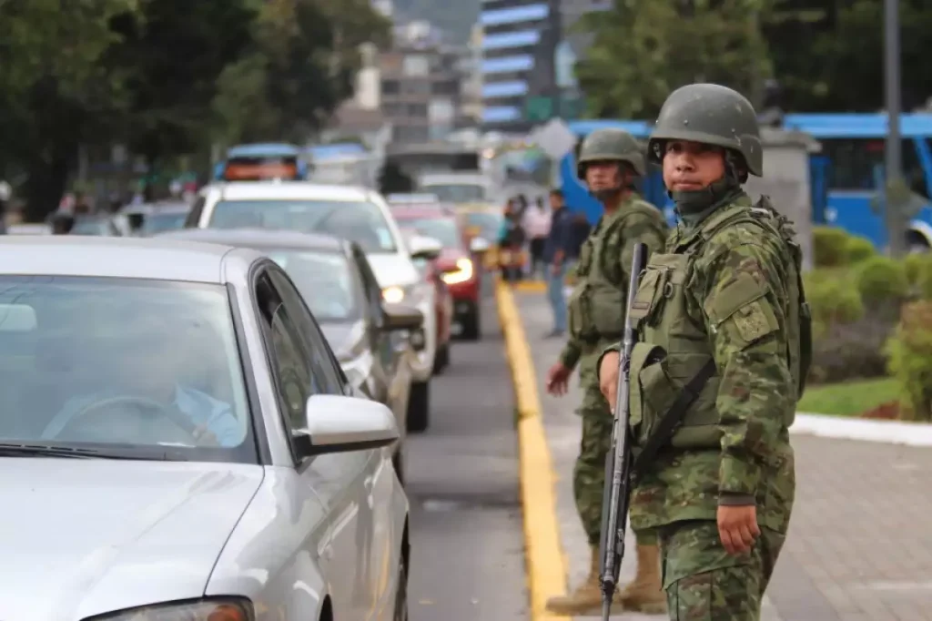 Ecuador: Pese a la consulta popular la violencia continua