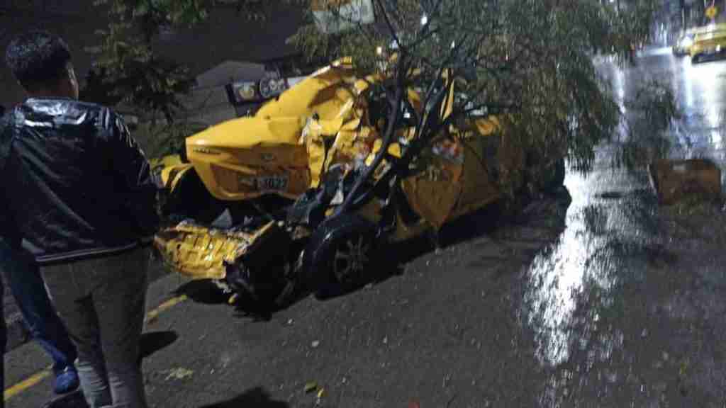 Accidente de tránsito se registró esta madrugada en Riobamba.