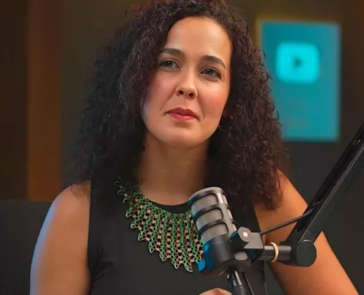 Alondra Santiago con revocatoria de visa en Ecuador.