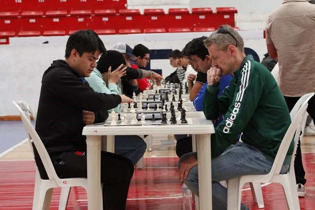 120 deportistas rindieron homenaje en la Copa de Ajedrez