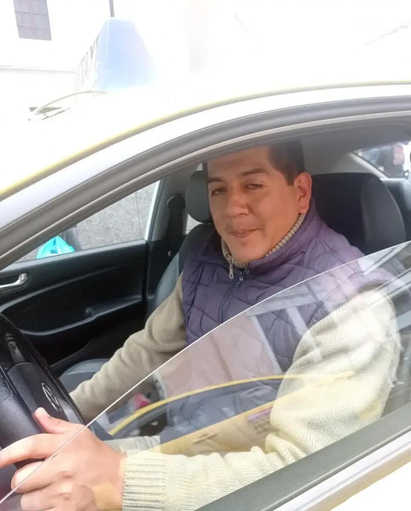 Los taxistas se encuentran con dudas sobre los subsidios ofrecidos por Daniel Noboa.
