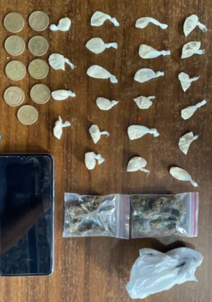 Drogas incautadas a joven por la Policía Nacional.