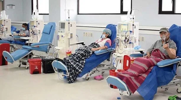 Pacientes corren serio riesgo in el servicio de diálisis