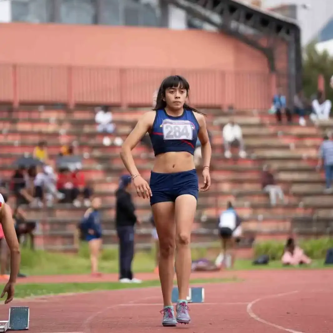 Gabriela Díaz, deportista de Chimborazo de atletismo, competirá en dos eventos internacionales