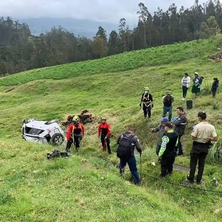 Un accidente de tránsito en Cañar deja un hombre muerto.