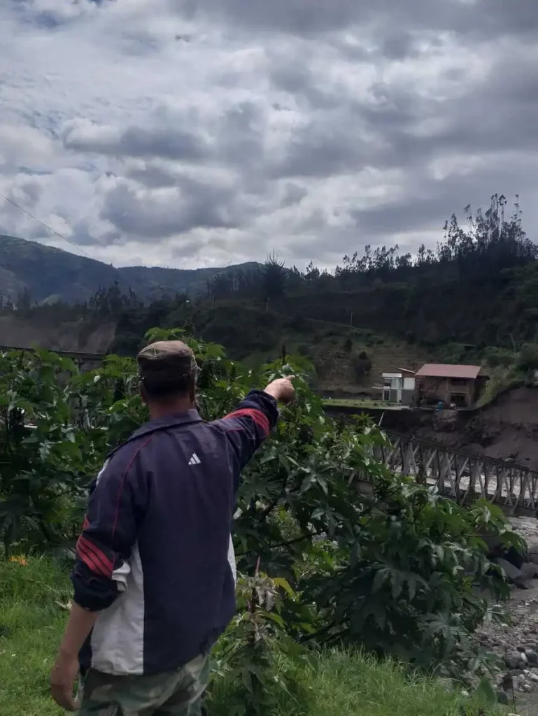 Zona de deslizamiento de tierra, Palictahua, Municipio de Penipe.