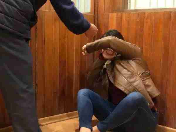 Un grave problema social constituye la violencia en el hogar