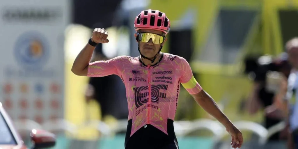 Richard Carapaz se convirtió en el primer ecuatoriano en ganar una etapa del Tour de Francia, después de haber sido líder de la tabla general.