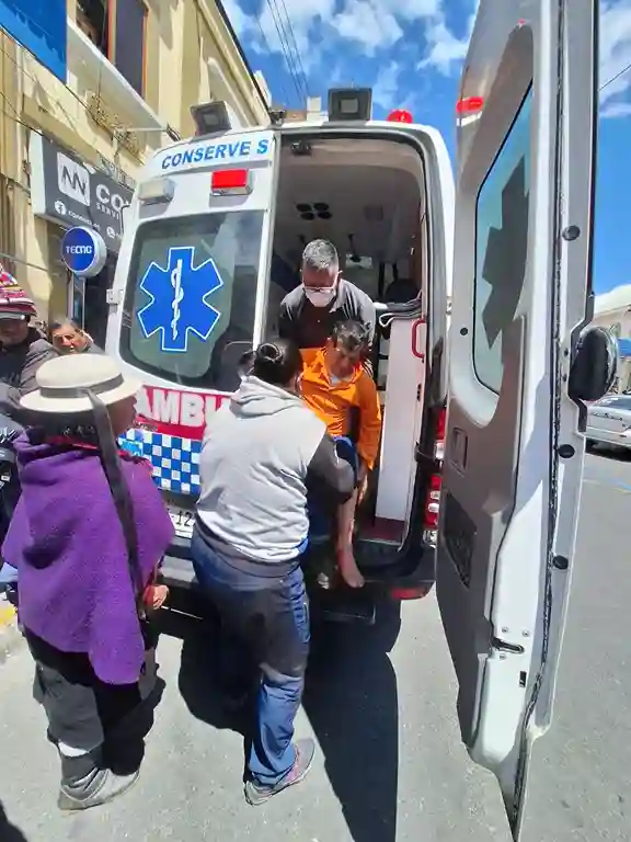 Otro accidente de tránsito se registró en Riobamba, motociclista atropella a adulto mayor, según testigos del hecho