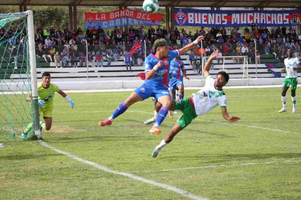 En el Torneo de Segunda Categoría, Alianza y Centro Deportivo Olmdo empataron 0x0, el partido se jugó en el Estadio Timoteo Machado de Guano.