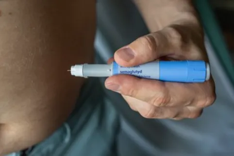 Medicamentos Semaglutida y Wegovy para diabetes y perder peso.