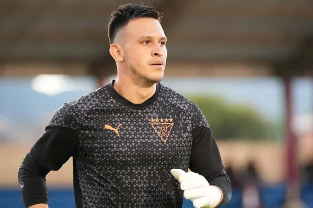 En la Copa Ecuador, el arquero riobambeño Gonzalo Valle evitó la eliminación de Liga de Quito tras atajar tres penales.