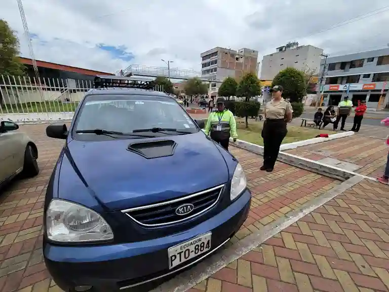 La Policía Nacional inaugura proyecto para evitar robo de vehículos. En el Circuito Terminal Terrestre inició el plan piloto