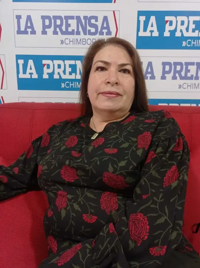 Miyera Lara tiene 40 años de militancia en el Partido Socialista Ecuatoriano en Chimborazo.