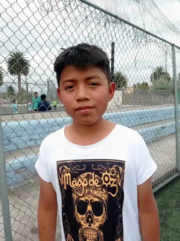 Leonel Quito anotó cuatro goles en el partido contra New People.