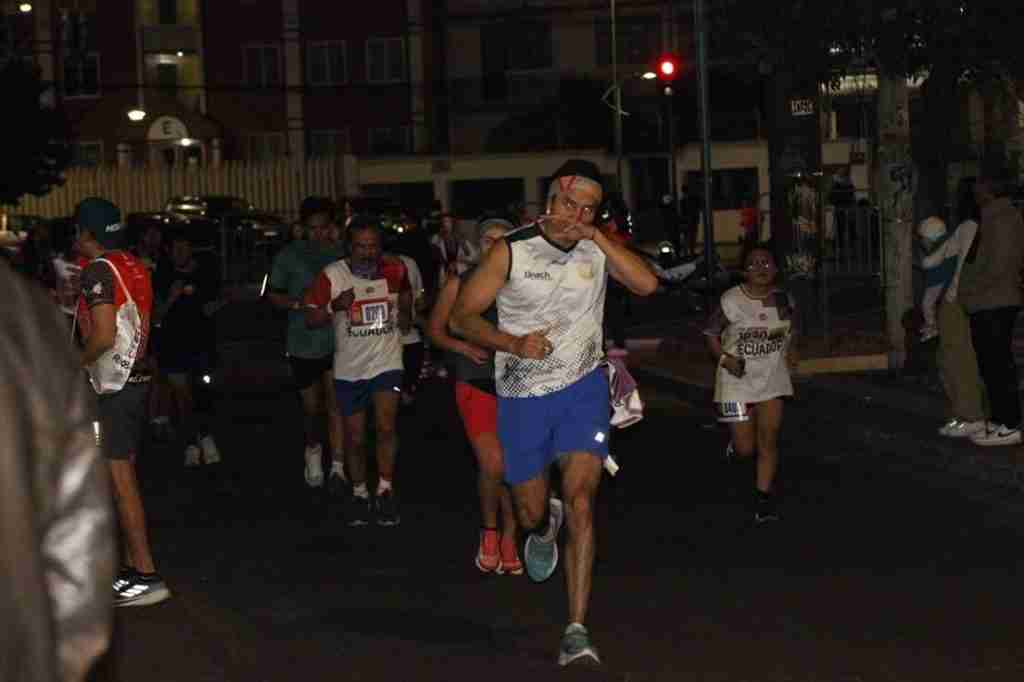 Henry Tonato fue el ganador absoluto de la carrera pedestre “10K Fundación del Ecuador” que organizó el Municipio de Riobamba