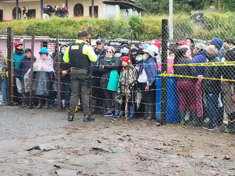 Quienes afirmaban ser propietarios se atrincheraron en la propiedad