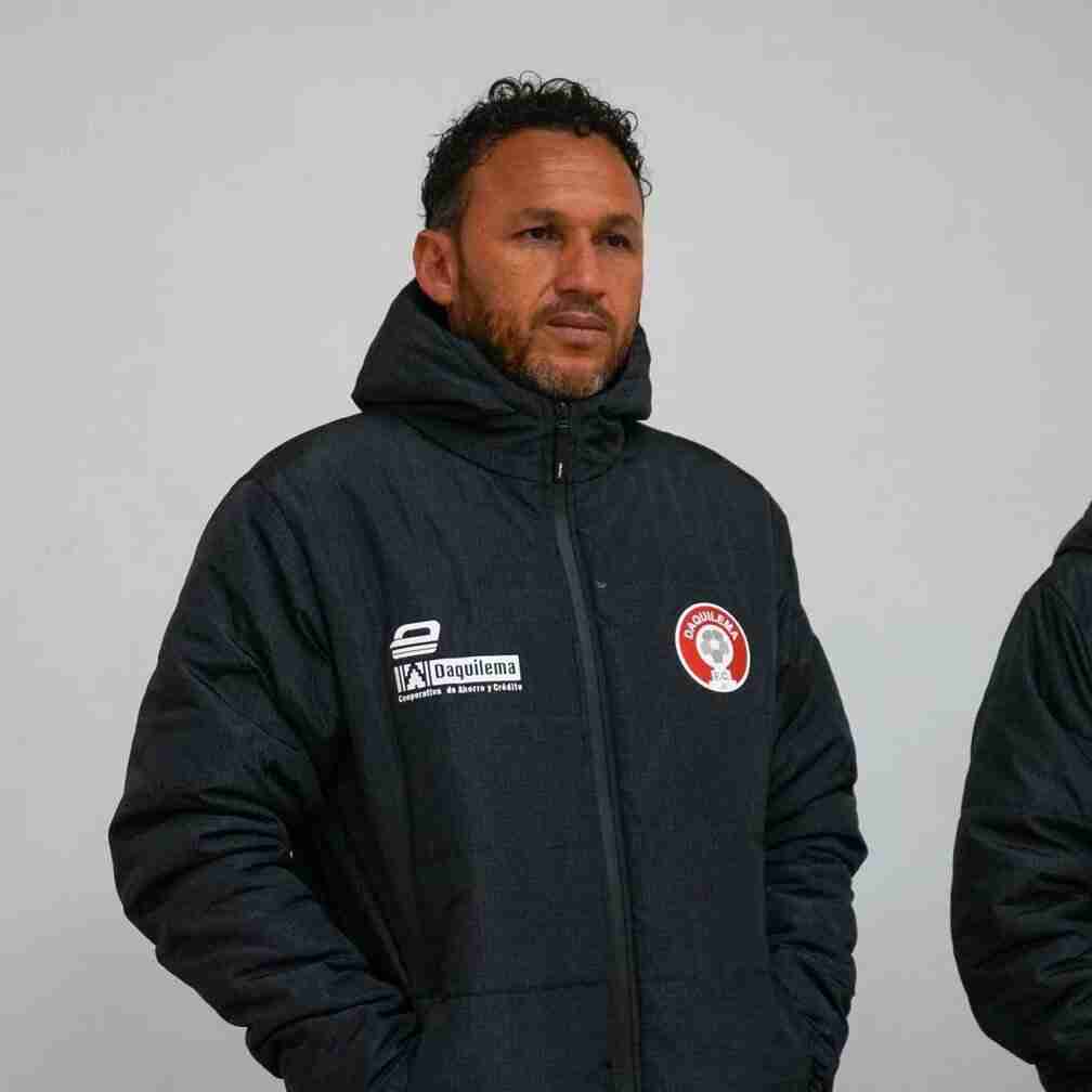 Marlon Caicedo es el nuevo entrenador del Daquilema FC y dirigirá los playoffs del Campeonato Nacional de Fútbol de Segunda Categoría.