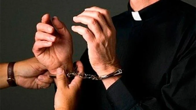 Estudiantes habrían sido abusadas en retiro espiritual en Riobamba