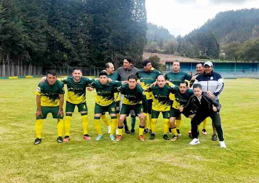 Bayushig y Licán en la categoría sub-40 se apoderaron del liderato del Campeonato Interparroquial de Fútbol que organiza Aslidepruch.